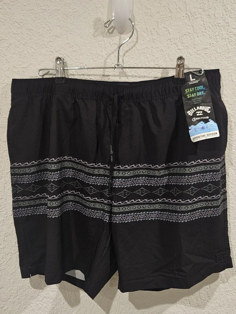 Billabong Nwt Black Boardshorts Large Mid Length